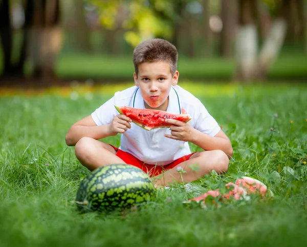 Boy White Shirt Eating Watermelon Grass Park — Stock Photo, Image