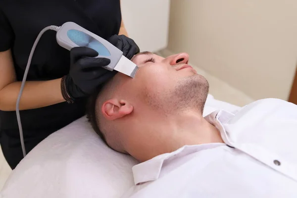 Skin Care Ultrasound Facial Peeling Ultrasonic Cleansing Procedure Crop Beauty — Stock Photo, Image