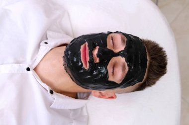 Spa terapi yüz siyah maske almak erkekler için.