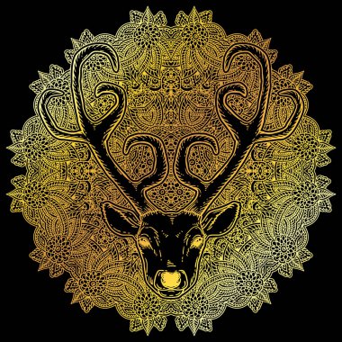 Güzel el kabile stili geyik kafası üzerinde süslü mandala çekilmiş. Altın siyah üzerinde de sihirli vintage vektör çizim. Ruhani sanat, yoga, boho tarzı, Doğa ve vahşi. T-shirt ve dövme tasarım.