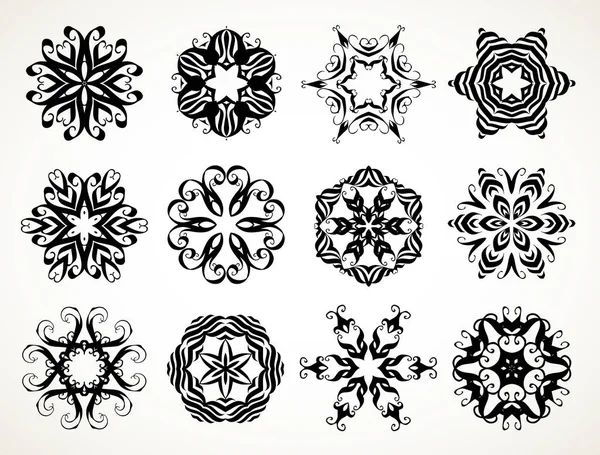 Set Ornate Lacy Doodle Floral Rosettes Black White Backgrounds Mandalas — Stock Vector