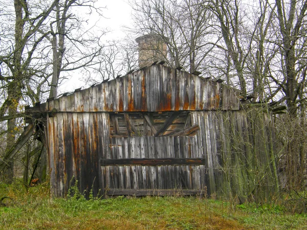 Opuszczony Stary Drewniany Szopy — Zdjęcie stockowe