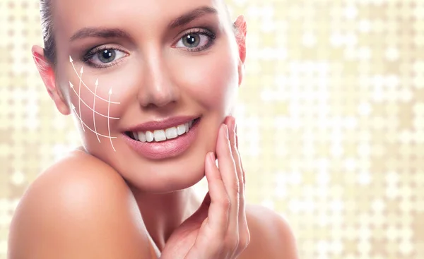 Hübsches Mädchen Lächelt Dir Hautpflegekonzept — Stockfoto