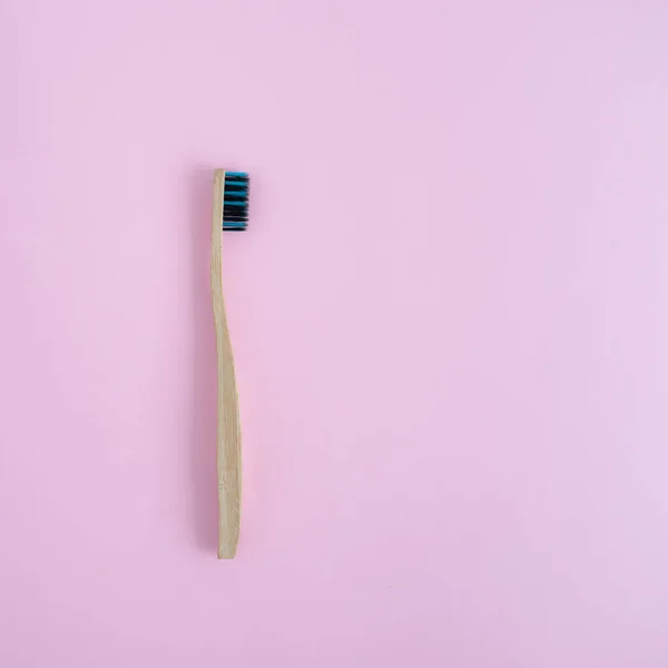 Cepillo Dientes Bambú Sobre Fondo — Foto de Stock