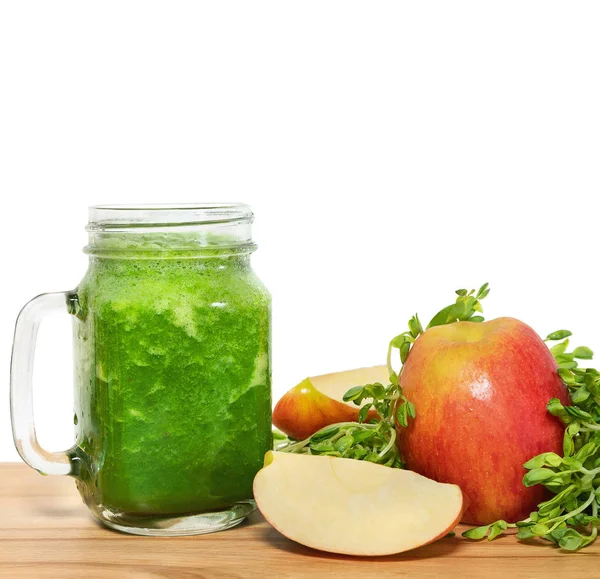 Smoothie for weight loss in a mason jar with ingridientes on a w — Stock Photo, Image