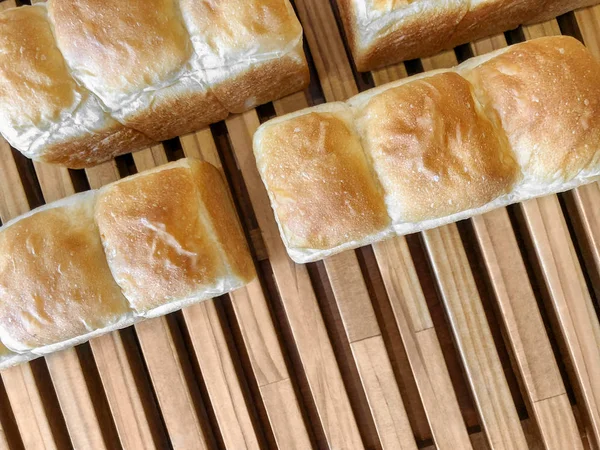 Freshly Baked Bread Wooden Table Iphone Foto — Stock Photo, Image