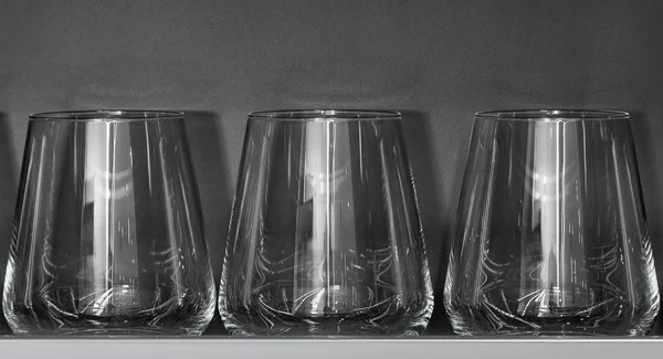 Γυαλιά μπράντι και ποτήρια ουίσκι. — Φωτογραφία Αρχείου
