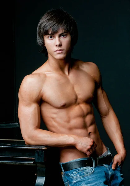 男性ストリッパー写真素材 ロイヤリティフリー男性ストリッパー画像 Depositphotos 男性ストリッパー写真素材 ロイヤリティフリー男性ストリッパー画像 Depositphotos