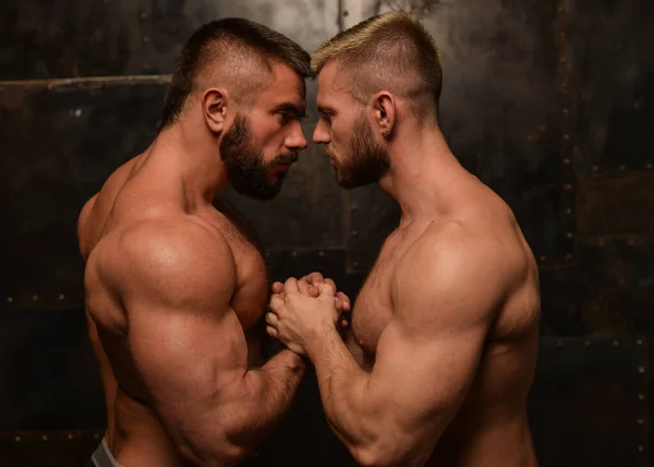 Два Чоловіки Сексуальна Гей Пара Позує Студії — стокове фото