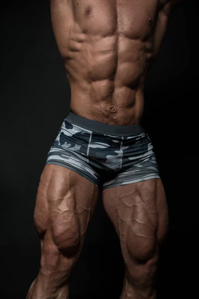 Muskelmuskulös Manlig Bål Med Magmuskler — Stockfoto