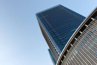 gökdelen gökyüzü mavi