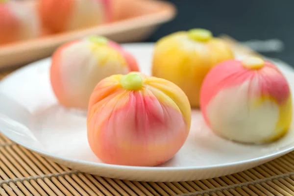 Geleneksel Japon pastası wagashi — Stok fotoğraf