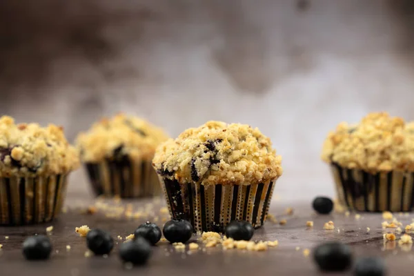 Muffin ai mirtilli con guarnizione streusel — Foto Stock