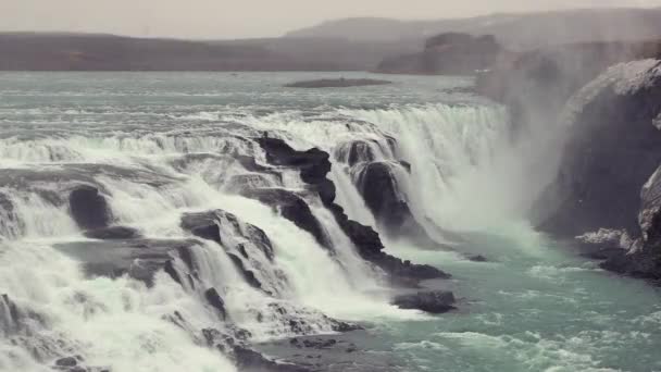 Cascada en Islandia — Vídeo de stock