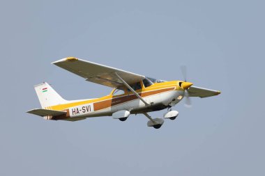 Küçük uçak Cessna 172