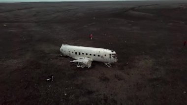 İzlanda 'da uçak kazası