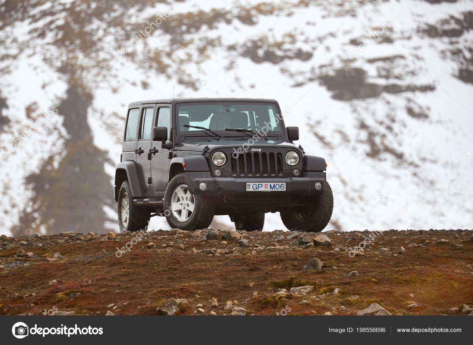 Jeep Wrangler on Icelandic terrain – Stock Editorial Photo