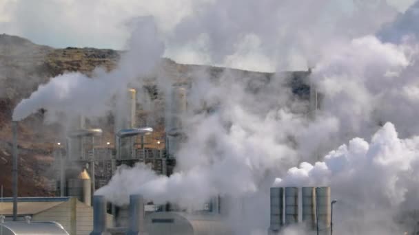Geothermisches Kraftwerk — Stockvideo