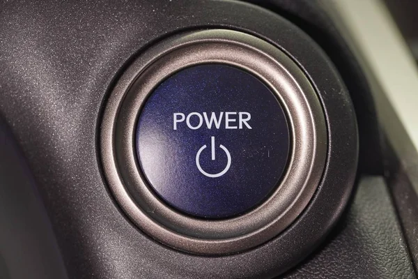 Botão de energia de um carro — Fotografia de Stock
