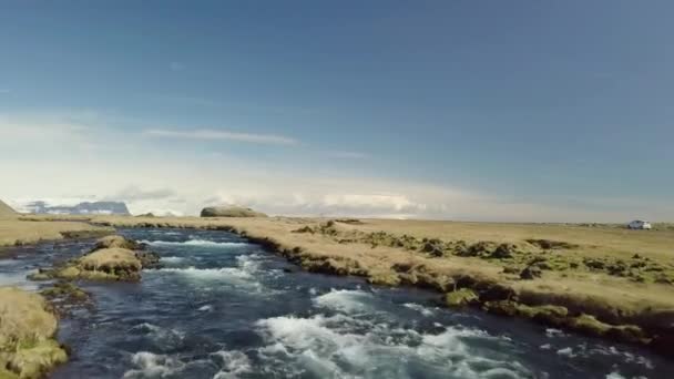 Río en Islandia — Vídeo de stock