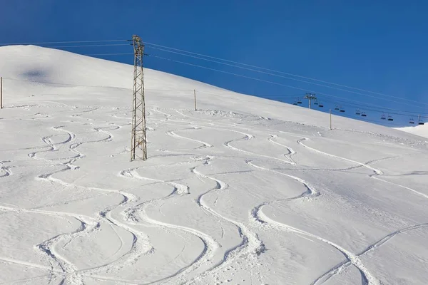 Skipiste met frisse bochten — Stockfoto