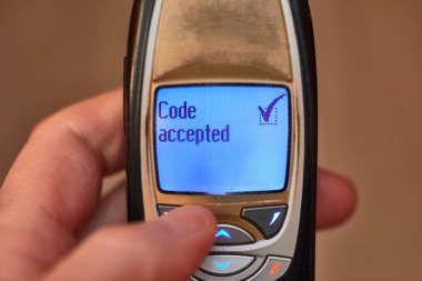 eski cep telefonu