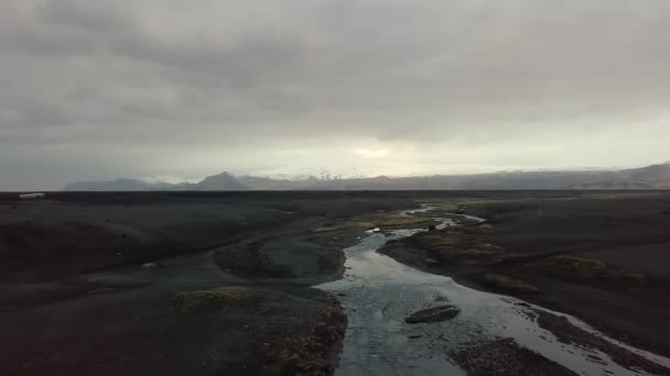 Fluss in Island — Stockvideo