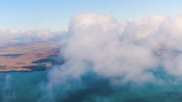 Vliegen boven IJsland — Stockvideo