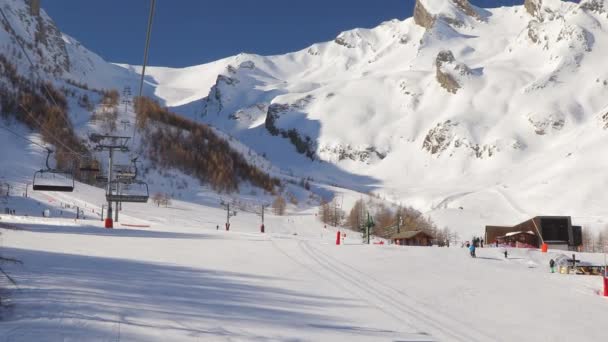 Wyciąg narciarski wznoszenia — Wideo stockowe