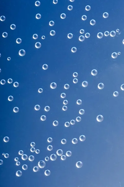 Bubbles in water — Stock Photo, Image