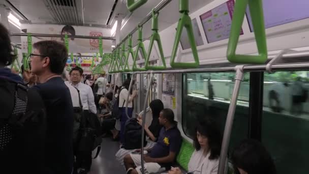 Tren local en Tokio — Vídeo de stock