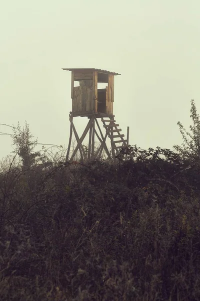 Watchpost σε ένα ομιχλώδες πρωί — Φωτογραφία Αρχείου
