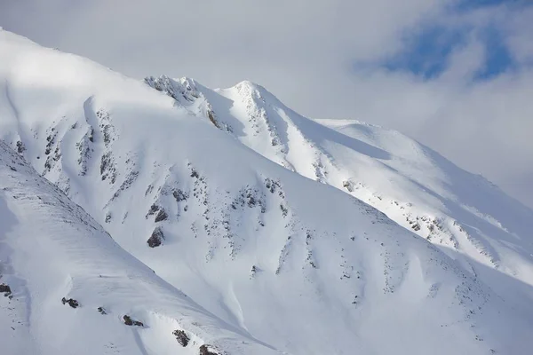 Montagnes dans les Alpes — Photo