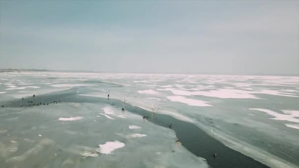 Superficie congelada del lago — Vídeos de Stock
