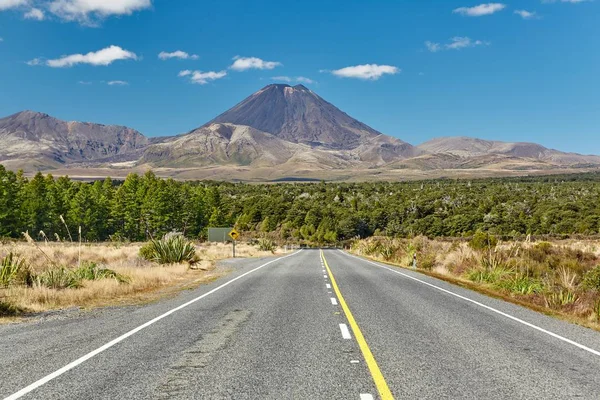 Sopečná krajina, Tongariro — Stock fotografie