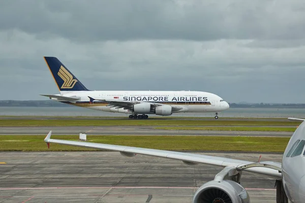 Airbus A380 Taking off — Stock Photo, Image