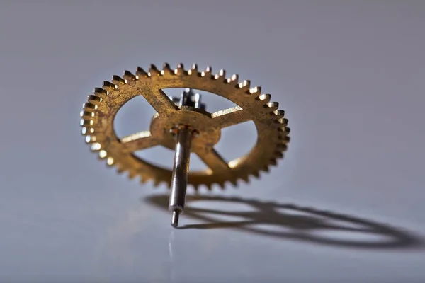 Μικρή παλαιά cogwheel — Φωτογραφία Αρχείου