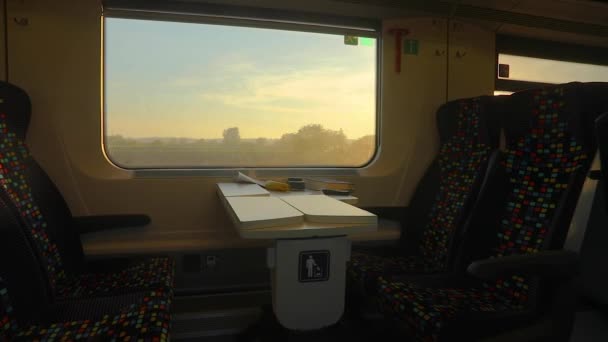 Viaggio in treno luce del tramonto — Video Stock