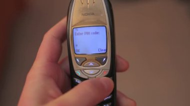 Eski telefon açma
