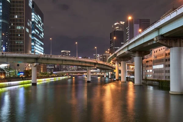 Nachtszene in Osaka — Stockfoto