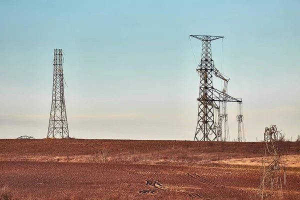 Linhas elétricas desmoronadas — Fotografia de Stock