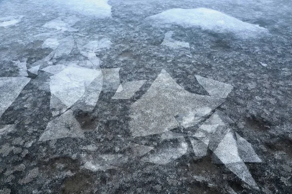 Χειμερινός πάγος στο νερό — Φωτογραφία Αρχείου