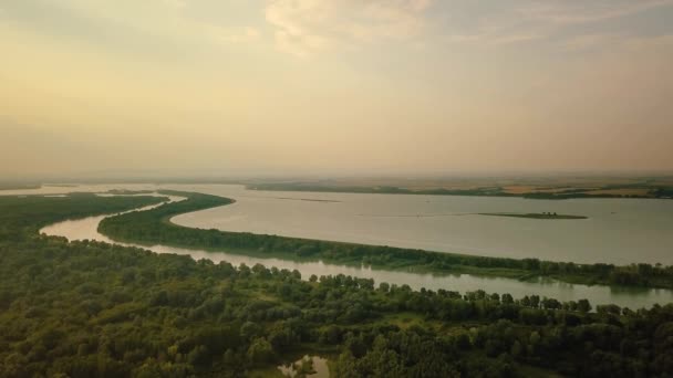 Vista do rio Danúbio — Vídeo de Stock