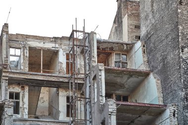 Yıkılan terkedilmiş kasaba buiding