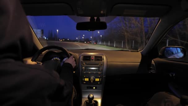 Conduire une voiture la nuit — Video