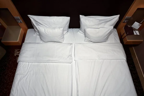Готель bed крупним планом — стокове фото
