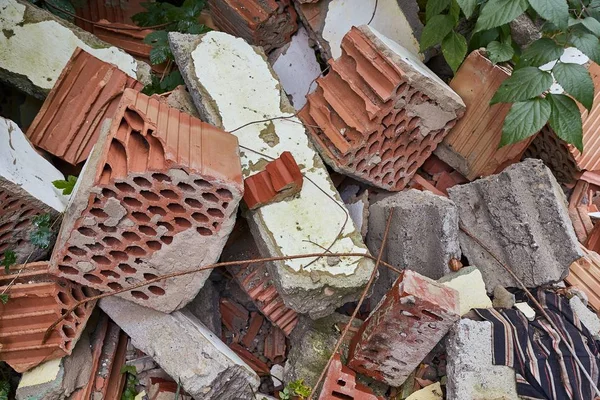 Trümmerhaufen in der Nähe — Stockfoto