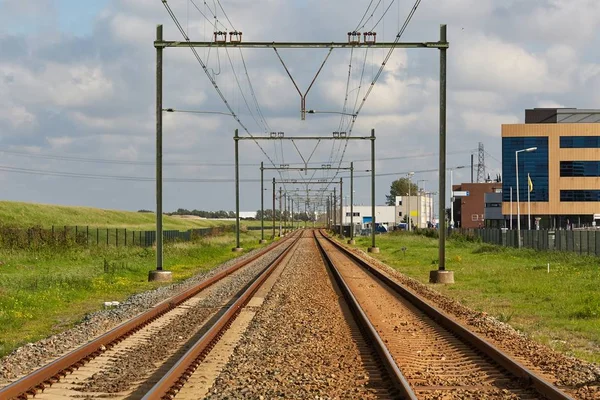 Järnvägen spårar rak sektion — Stockfoto