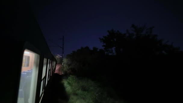 Voyage en train la nuit — Video