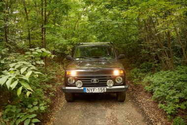 4 x 4 Lada niva